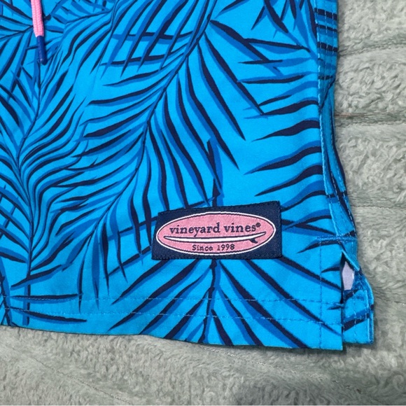 Vineyard Vines men's bathing suit / Swim trunks - Picture 13 of 13